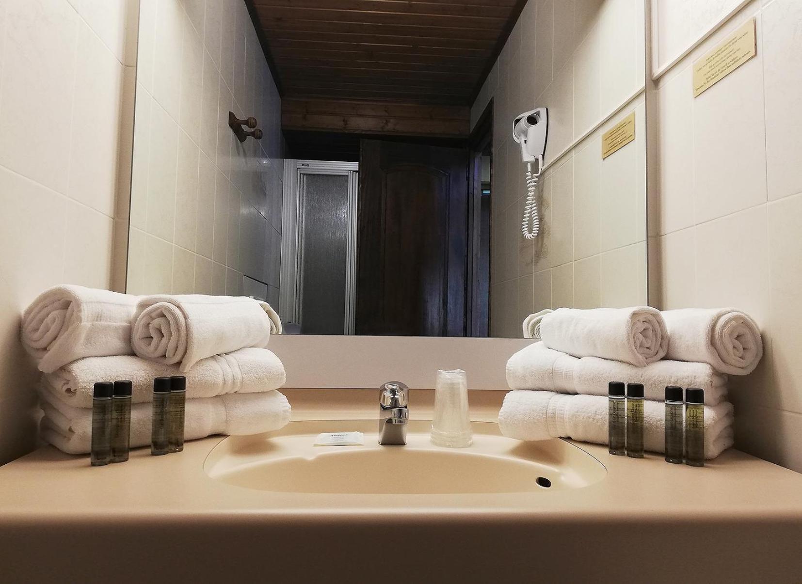 Le Taconet Hotel Le Praz de Lys Phòng bức ảnh